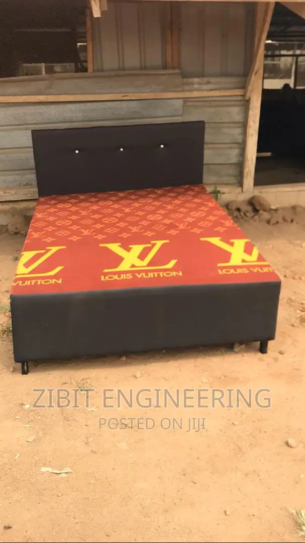 Inbuilt Double Bed