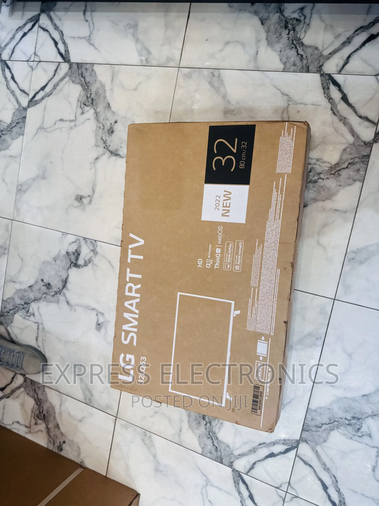 LG FHD Smart Satellite Glossy 32”LQ63