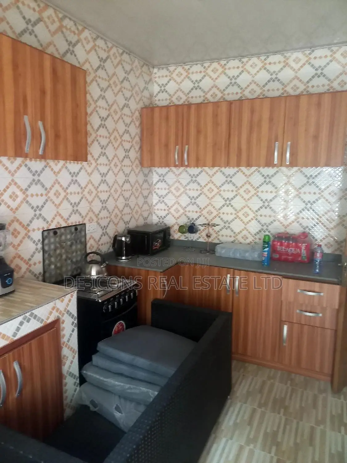 3bdrm Bungalow in De-Icons Real Estate, Ga East Municipal for rent