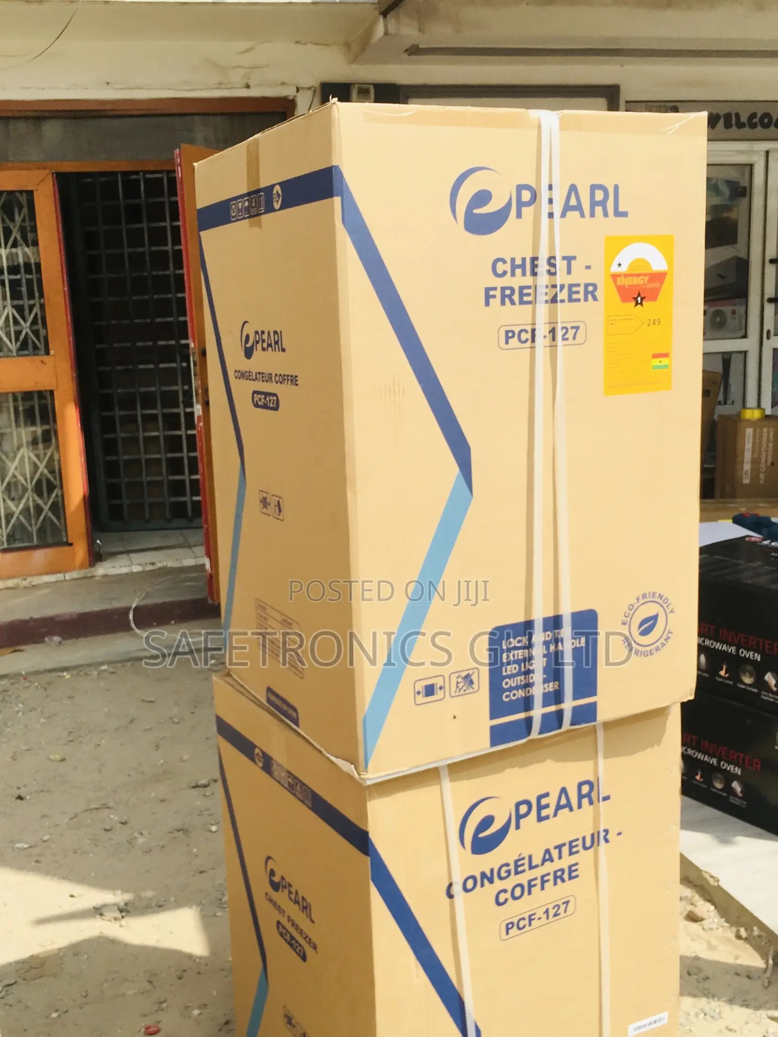 Singledoor Pearl PCF-127 100 Liters Chestfreezer Electric