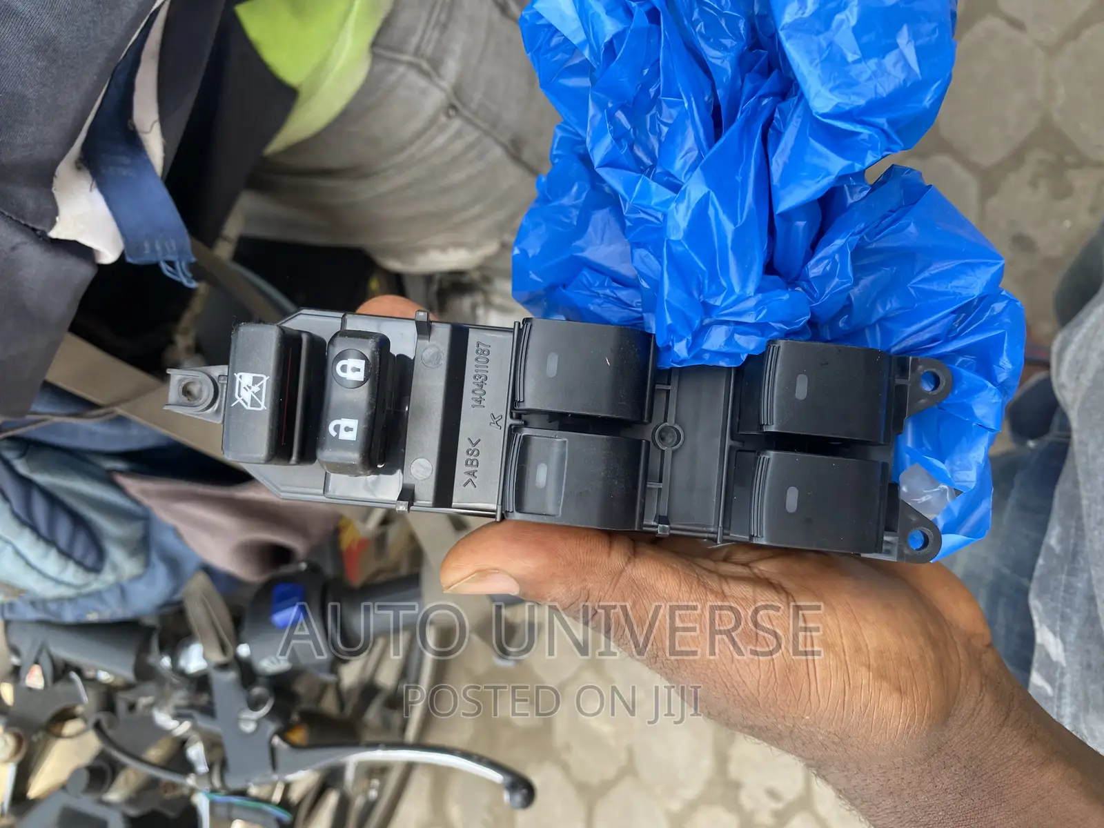 Landcruiser Prado 2008 to 2015 Master Switch Available