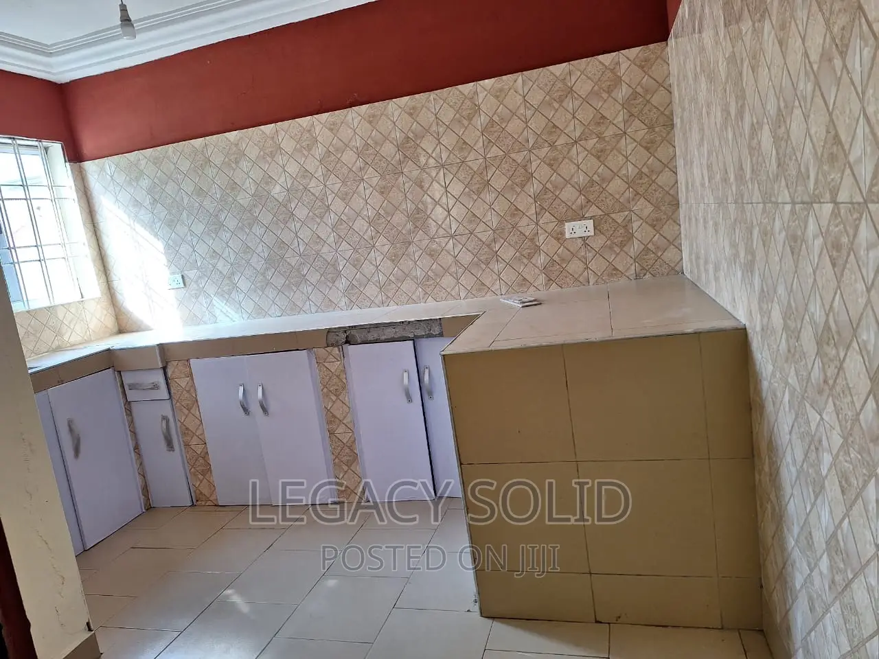 3bdrm Apartment in Legacy Solid Real, New Town for rent
