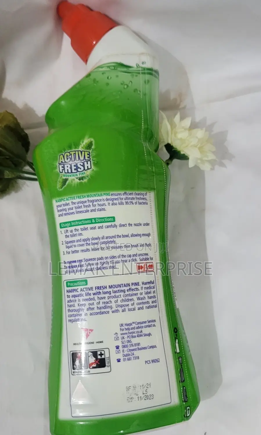 Harpic Active Fresh Mountain Pine Toilet Cleaner Gel 750ml
