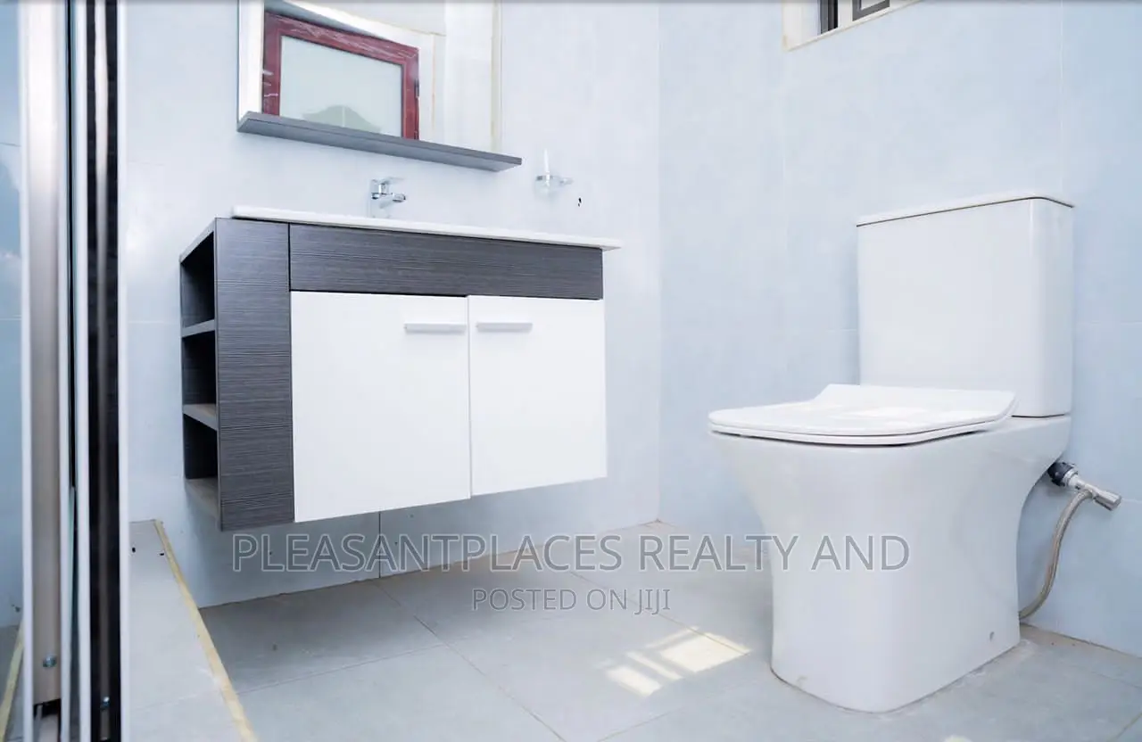 4bdrm Duplex in Pleasantplaces, Spintex for sale