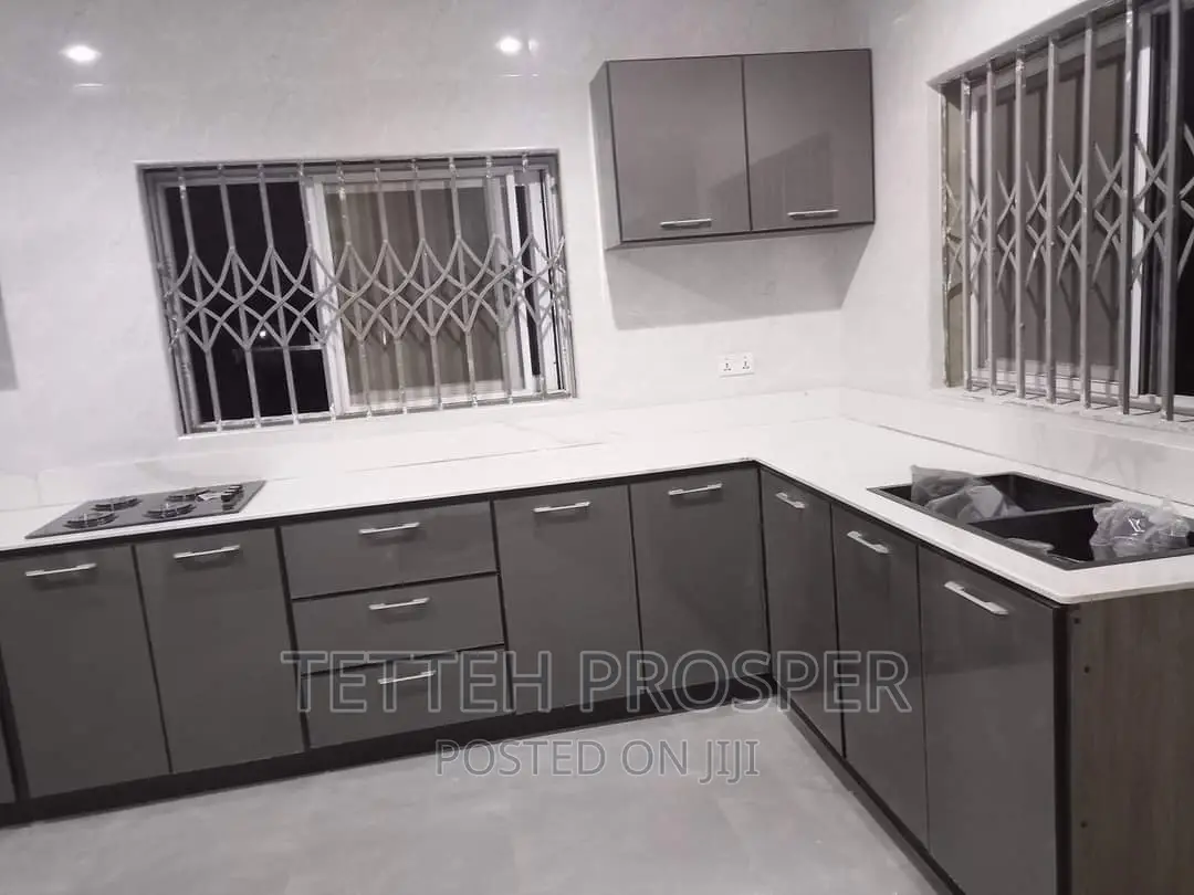 Kitchen Cabinet