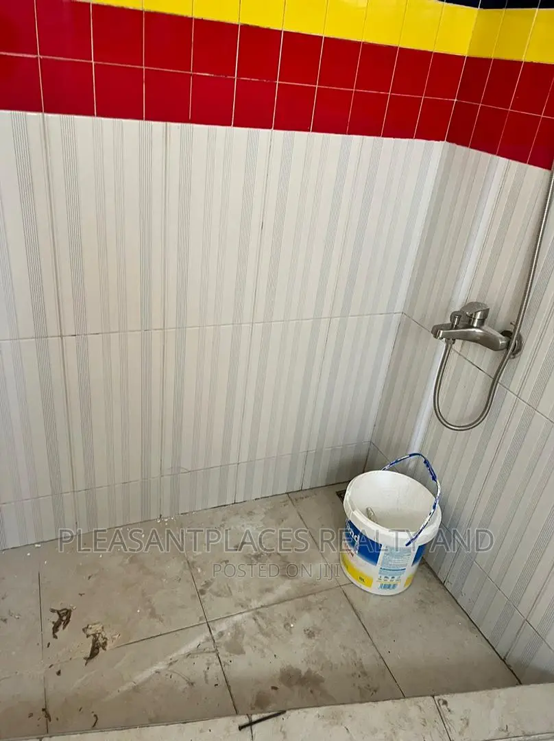 2bdrm Apartment in Pleasantplaces, North Kaneshie for rent