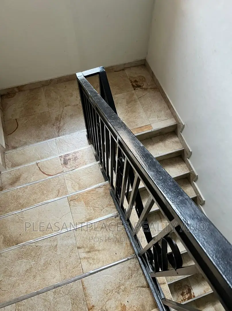 2bdrm Apartment in Pleasantplaces, North Kaneshie for rent