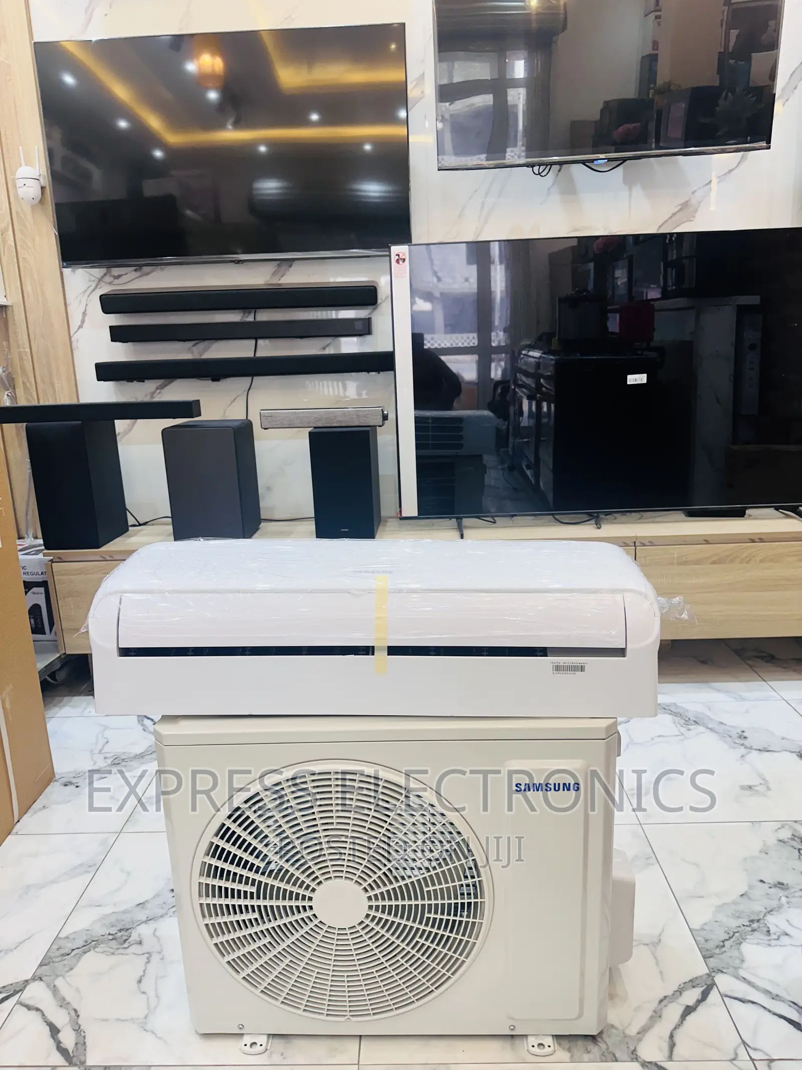Samsung 1.5hp Split R410 Gas Samsung White LED Display