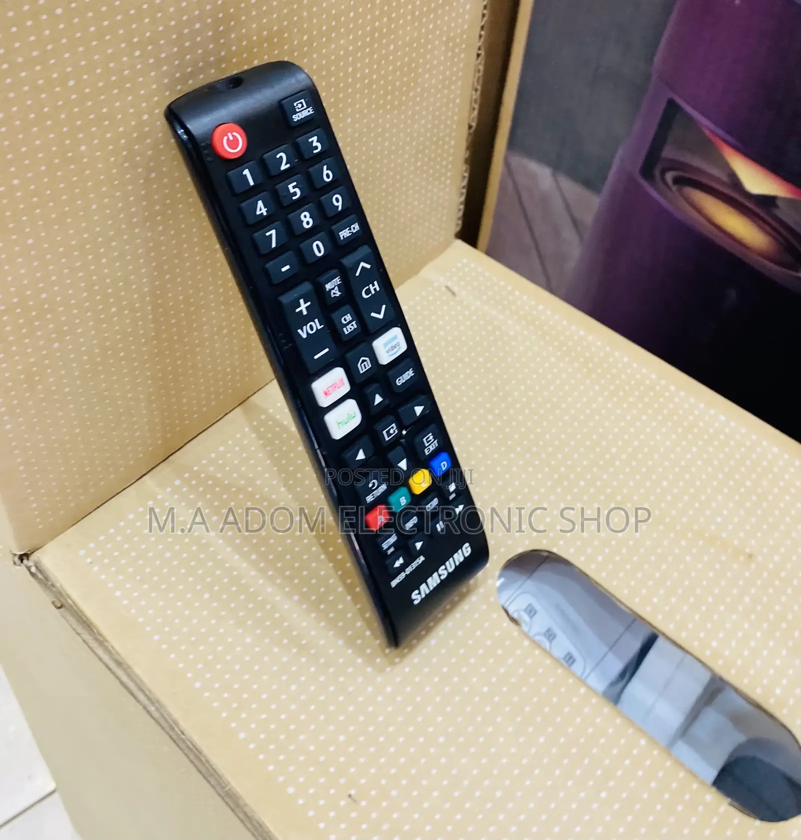 Elegant Black Samsung Remote Control(Black).