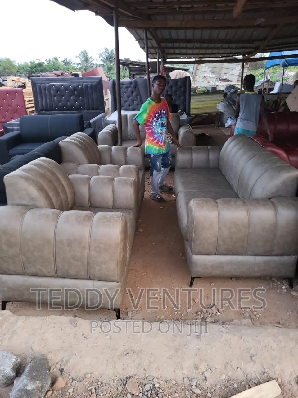 Quality Sofa Set( Free Delivery)