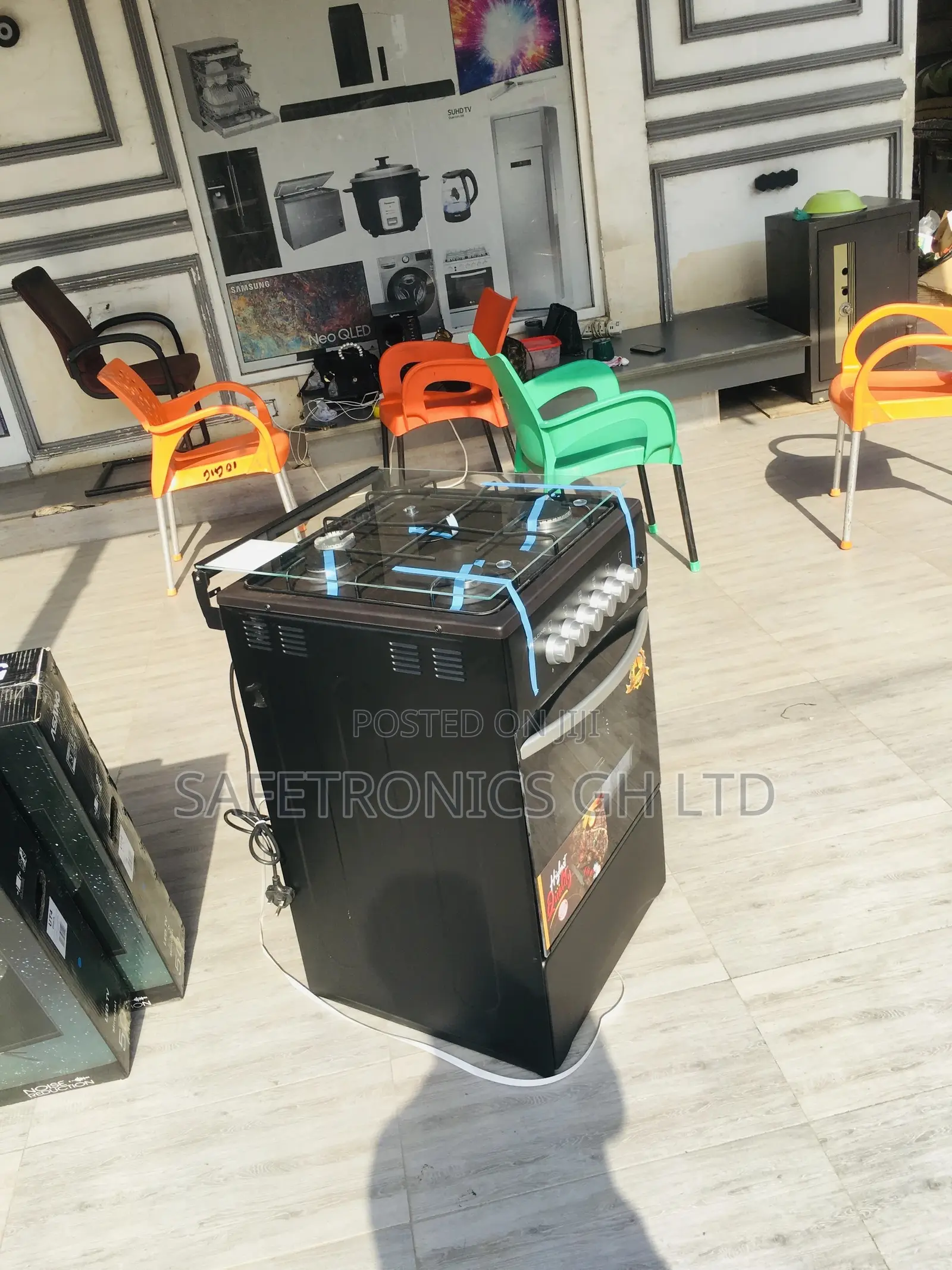 Purchase Black Oven With Grill 50x50 4 Gas Cooker Volcano