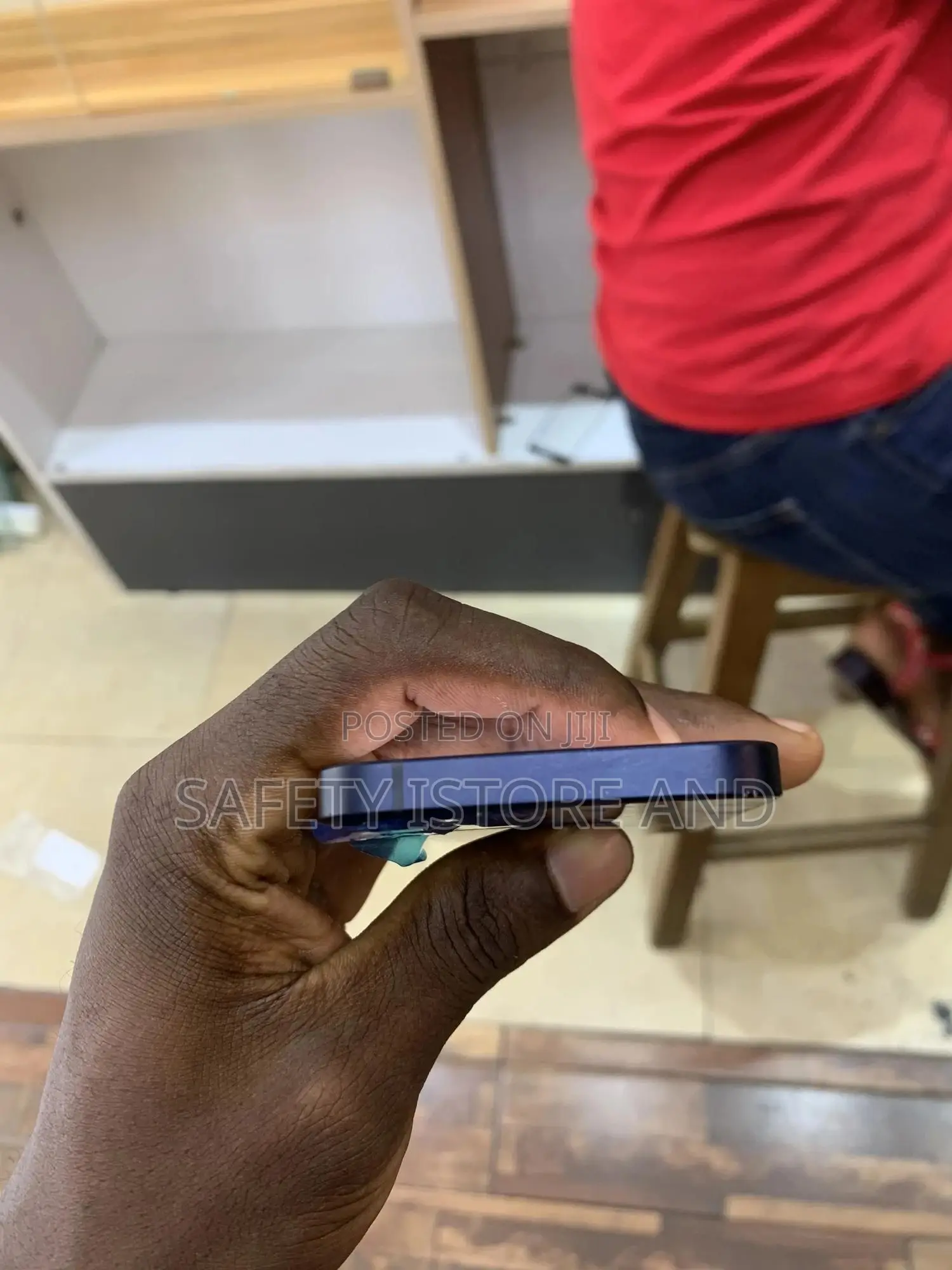 New Apple iPhone 12 mini 64 GB Black