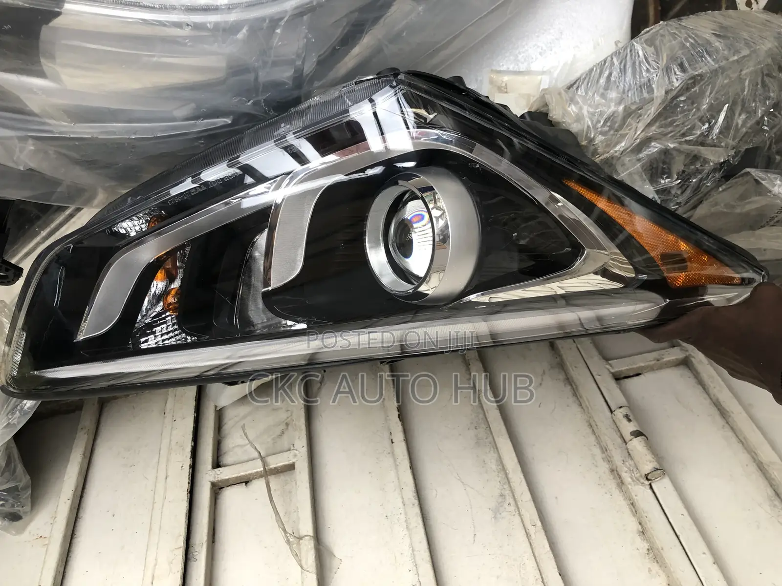 Hyundai Santafe 2017 Headlight