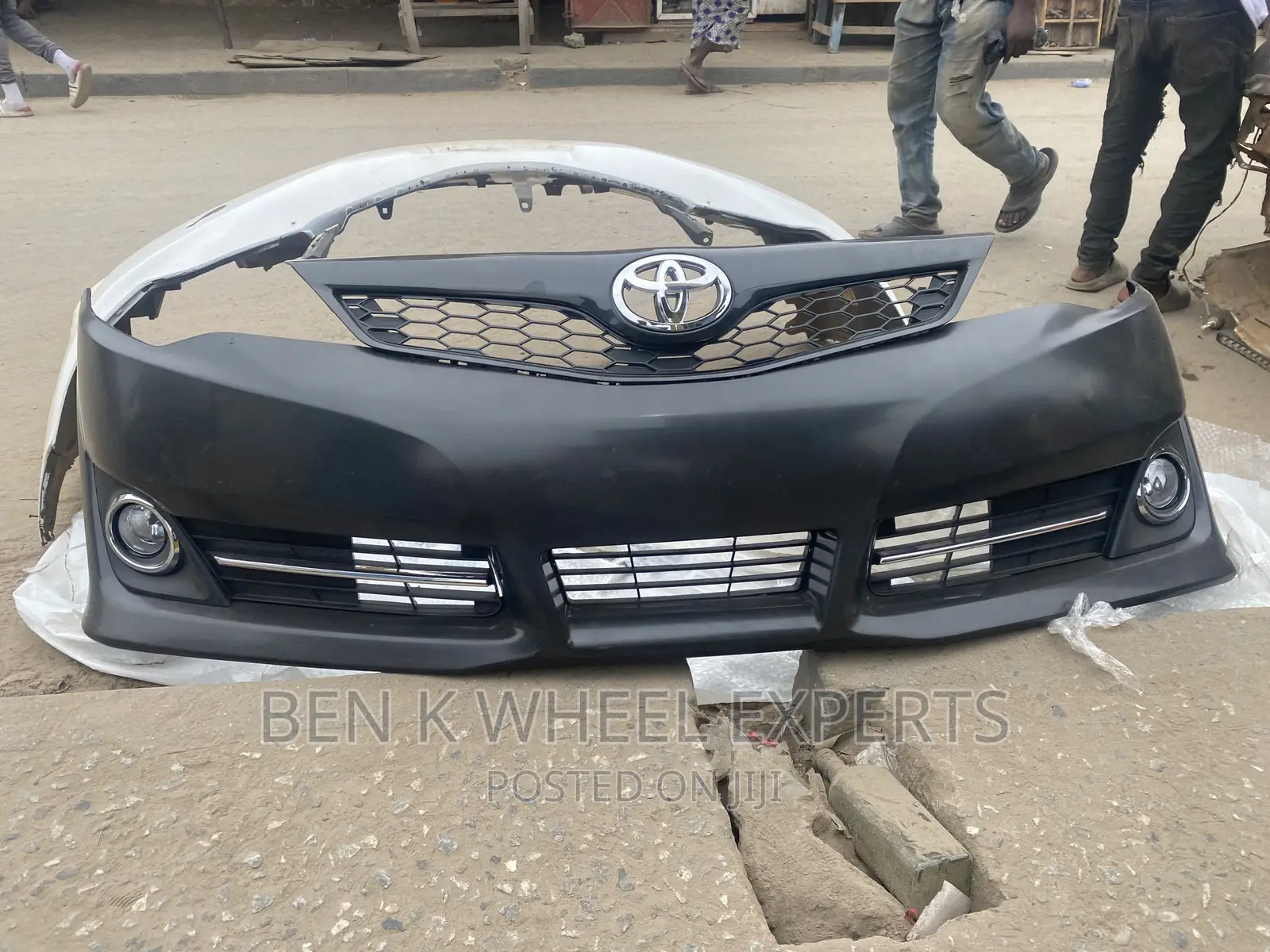 Complete Front Bumper Camry Spider 2012-14