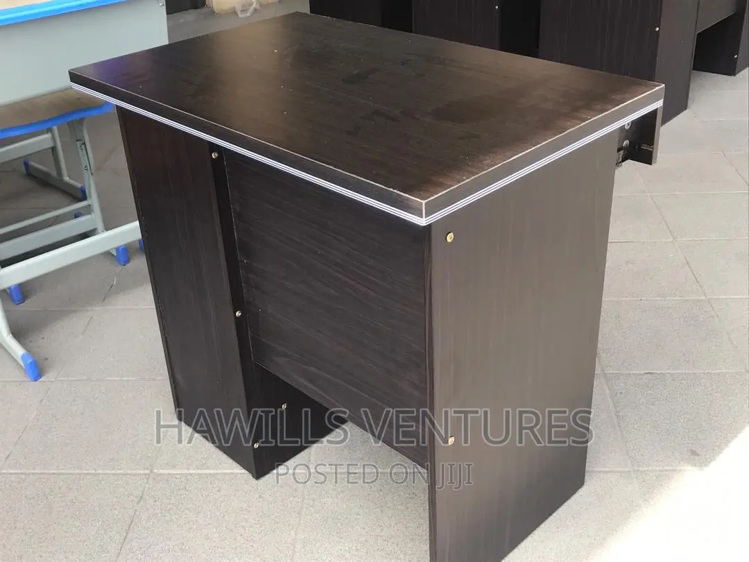 Small Offer Desk