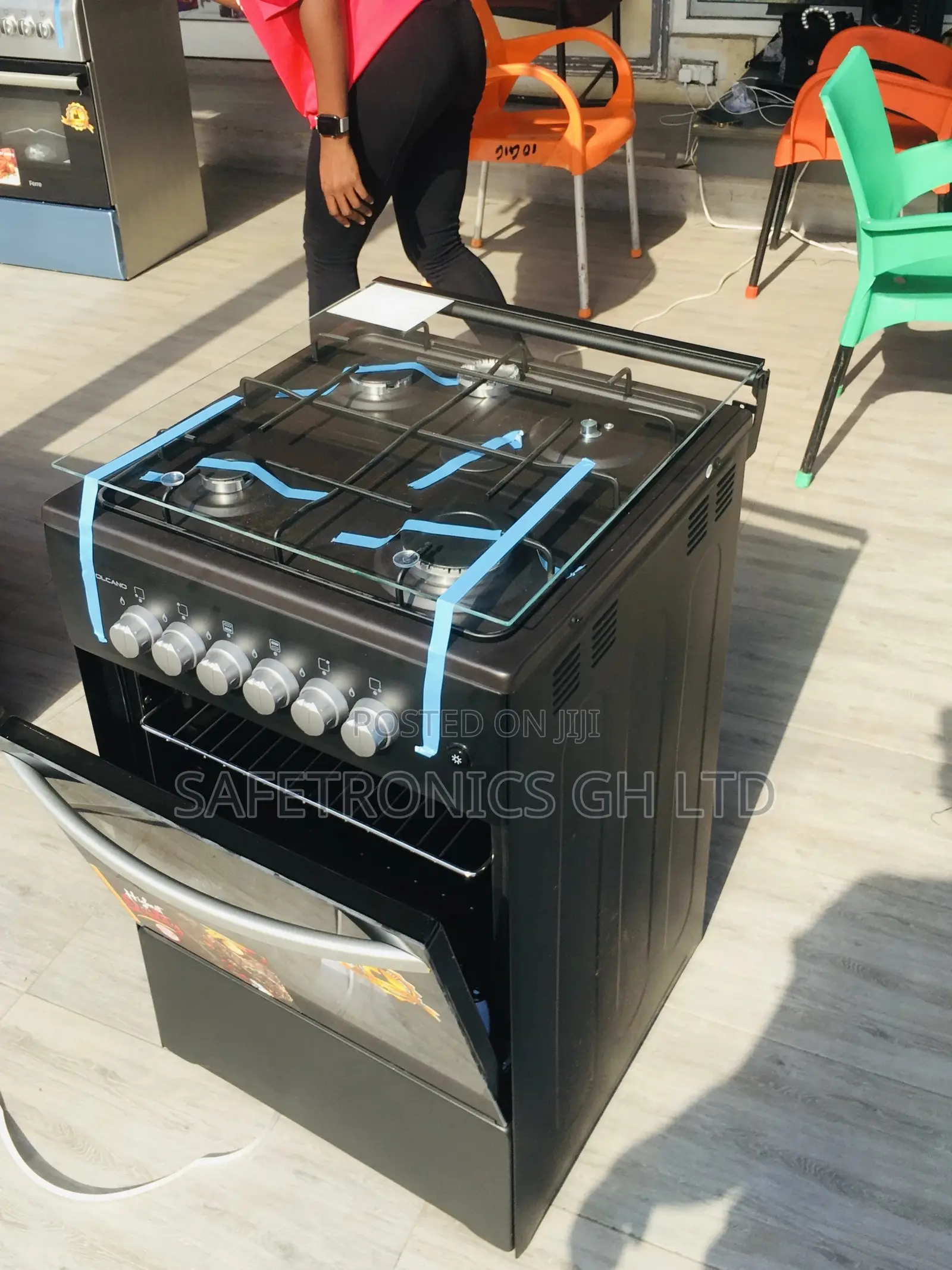 Black Oven With Grill 4 Gas Cooker Volcano 50x50