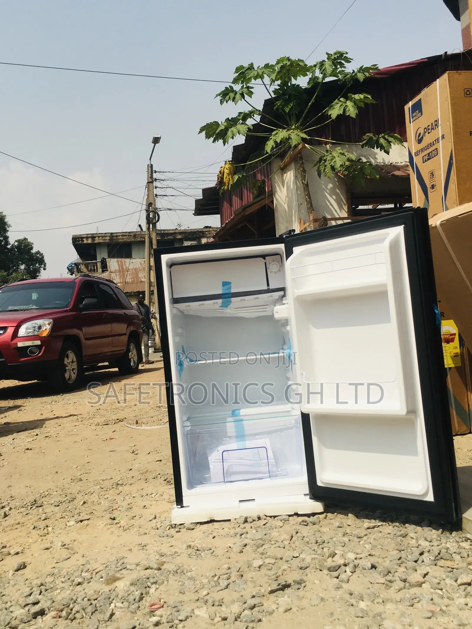 82L Pearl Black Topfreezer Glass Singledoor Tabletop Fridge