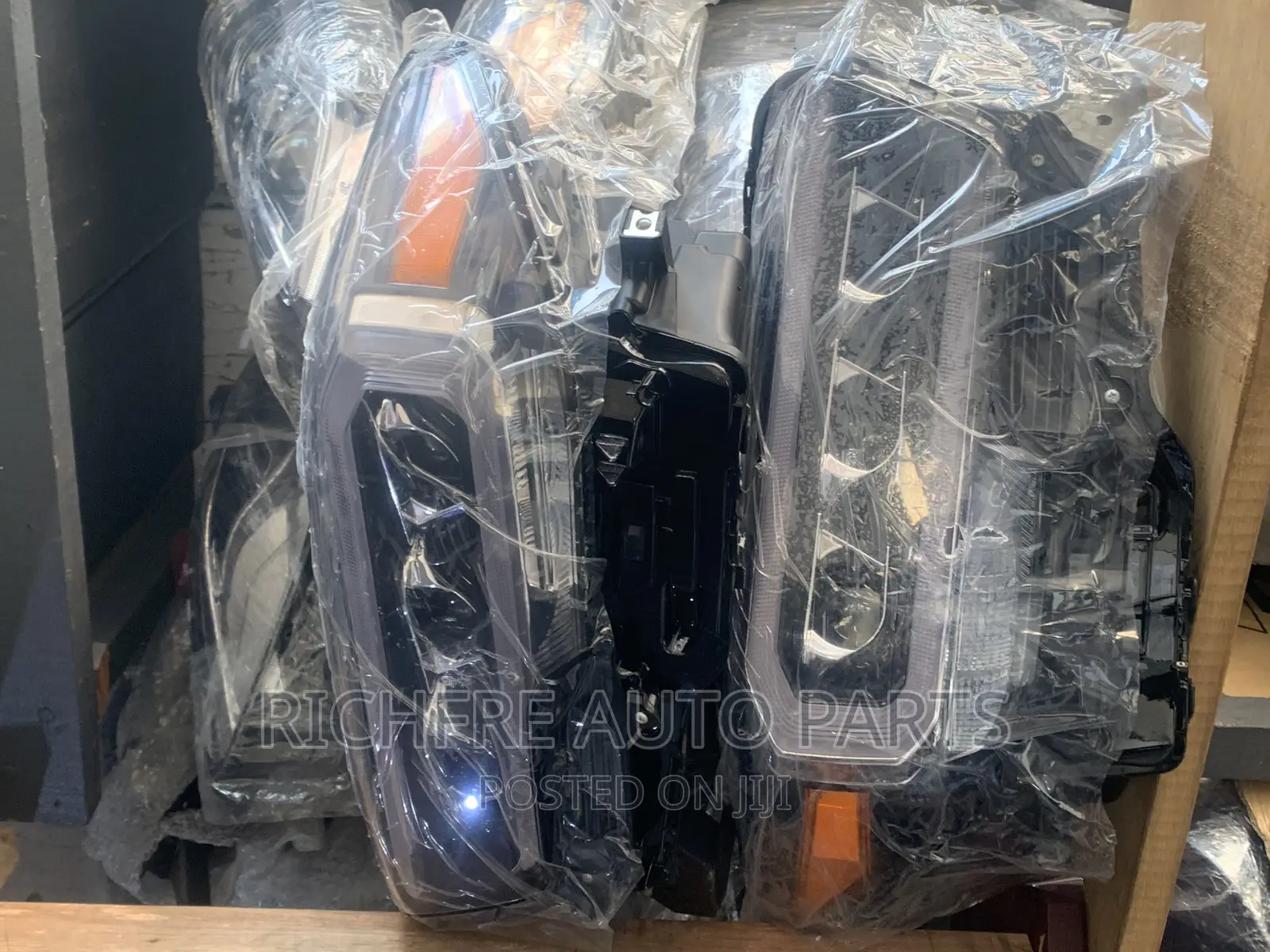 Toyota Tacoma 2016,2017,2018,2019,2020 Headlight Led Spec