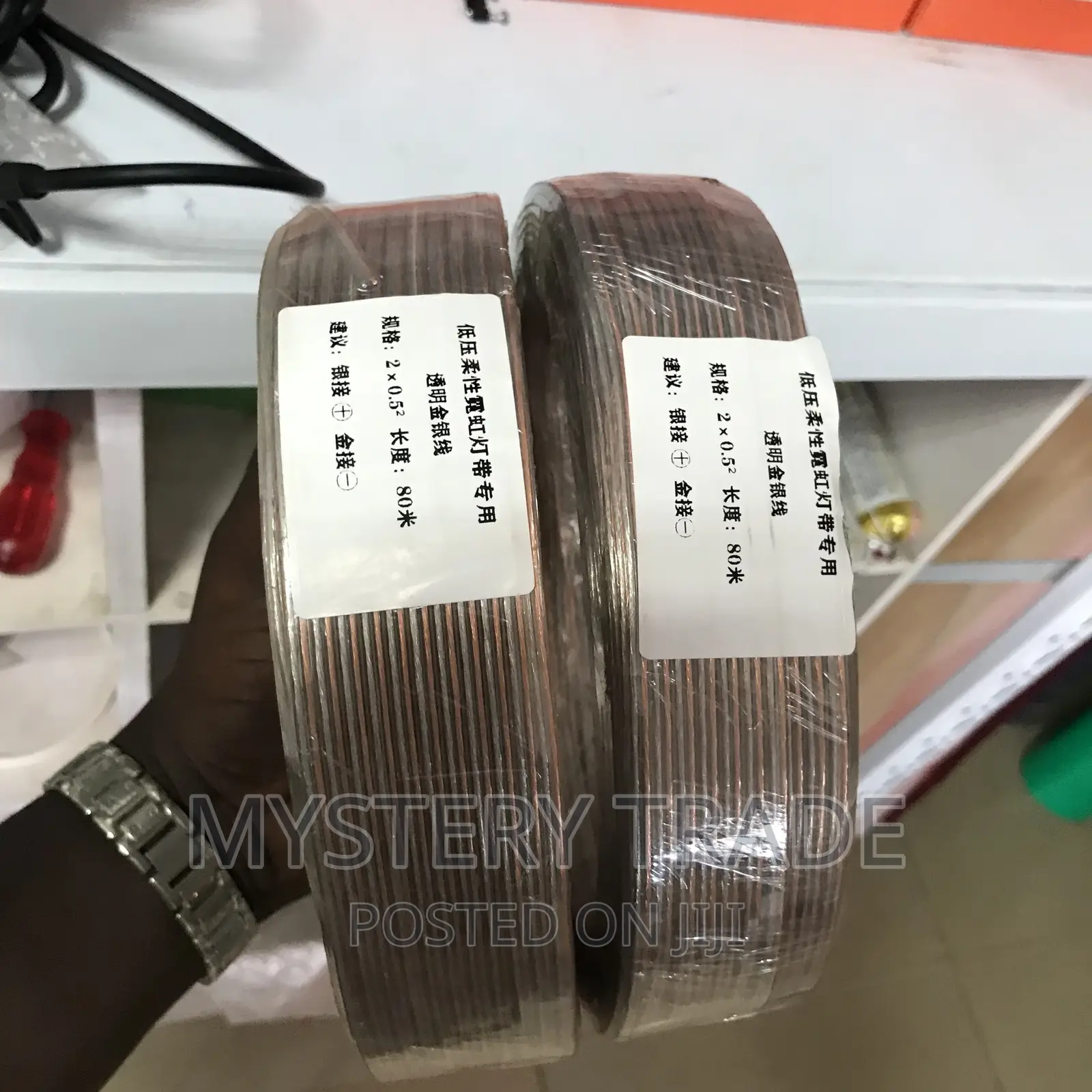 Transparent Cable for 3d Signage Connection