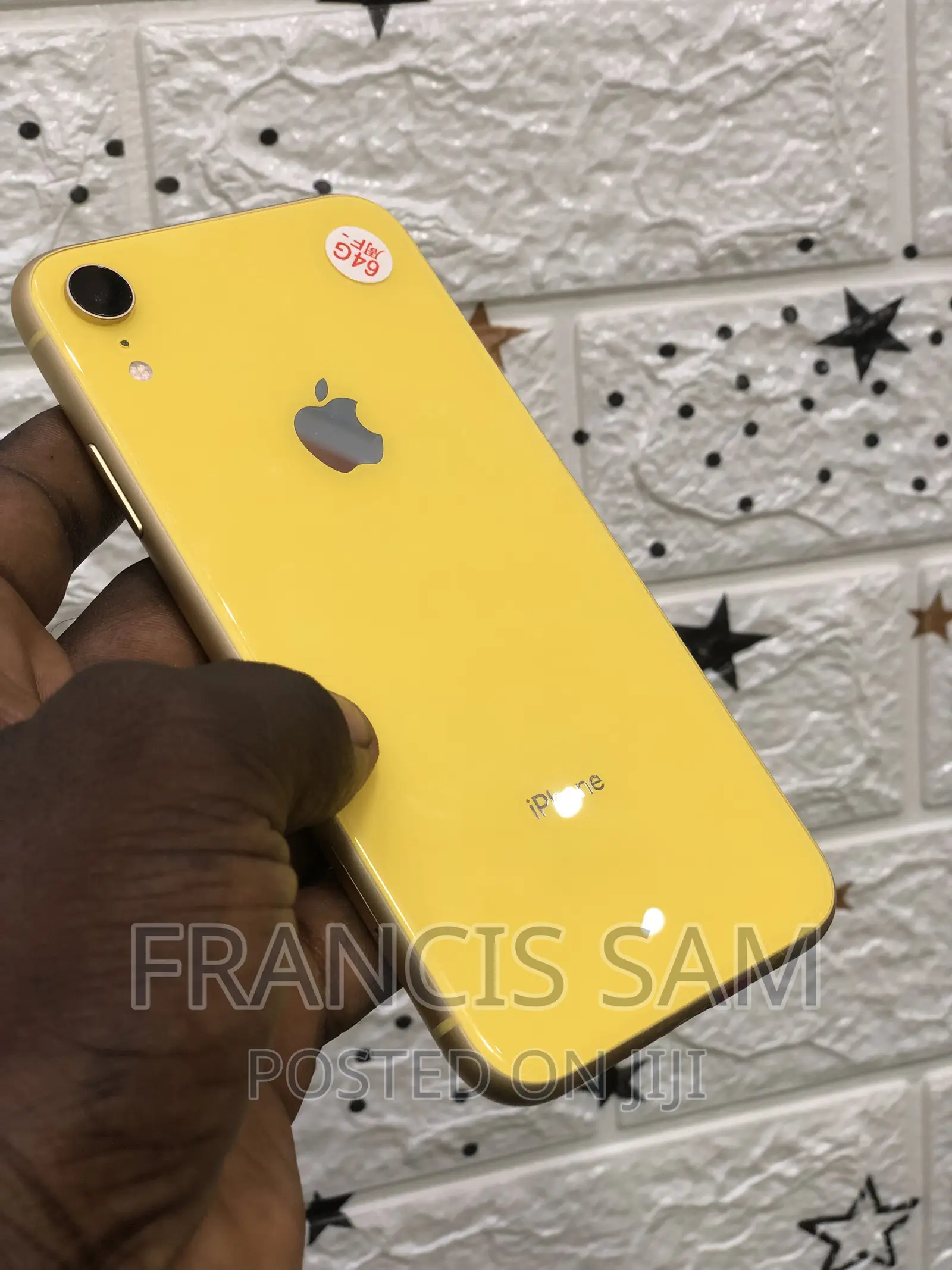 New Apple iPhone XR 64 GB Yellow