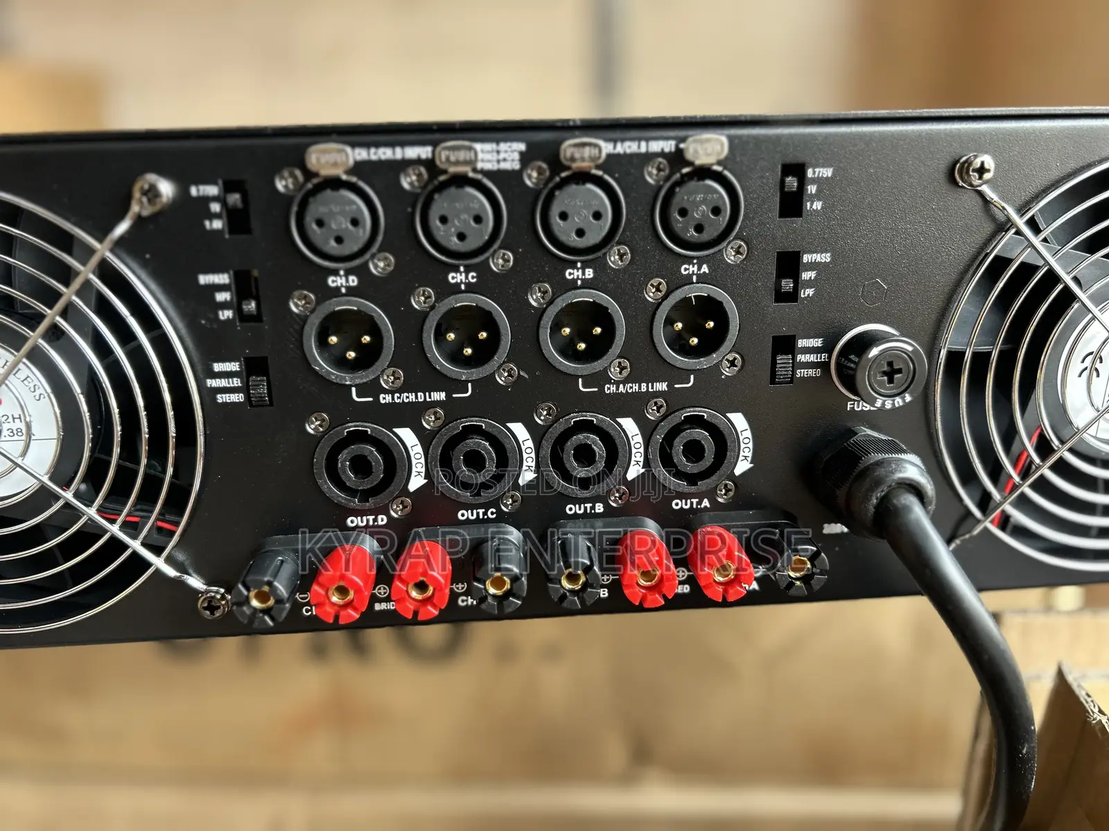 Crest Audio 4 Channel Amplifier