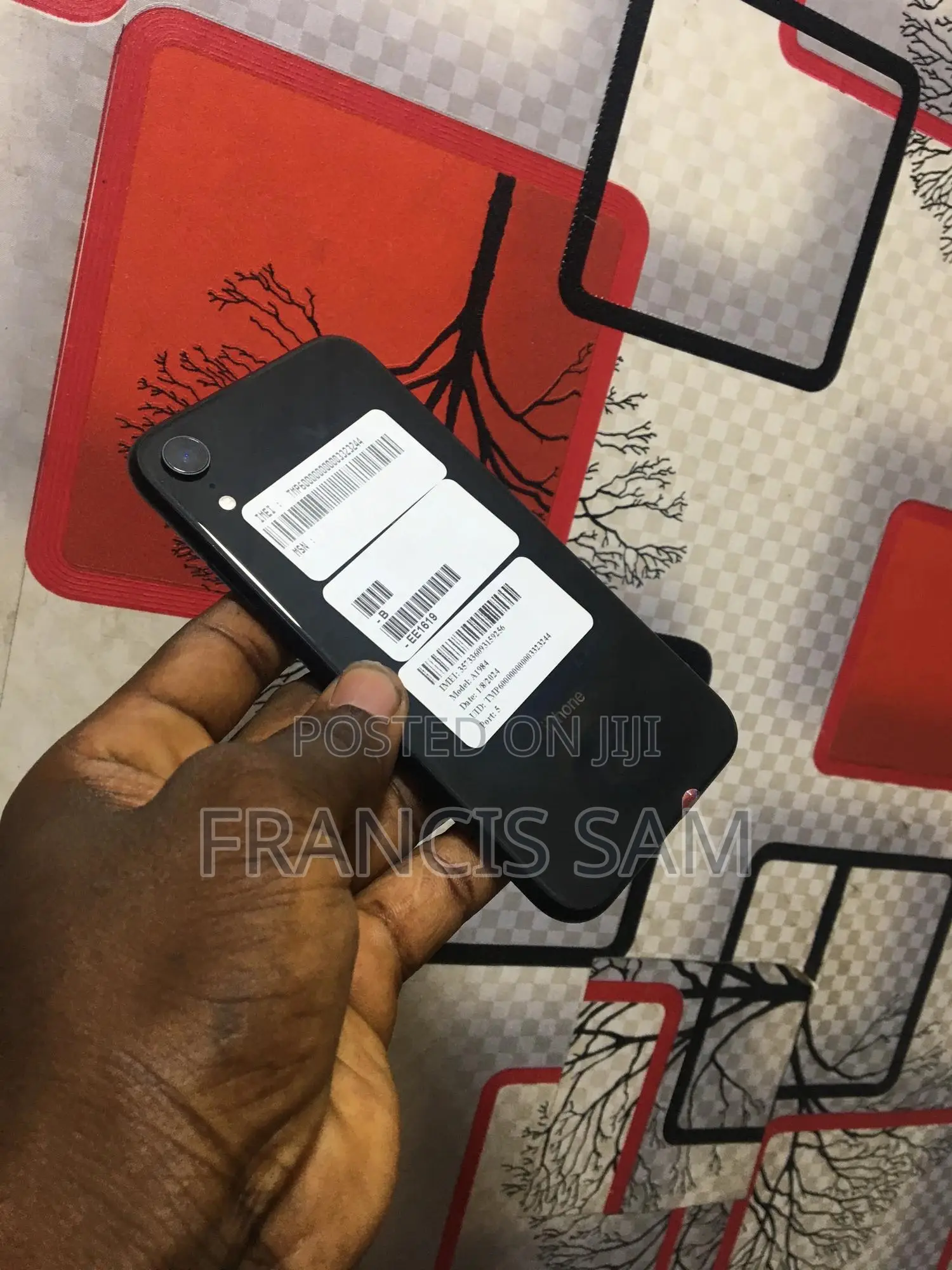 New Apple iPhone XR 64 GB Black