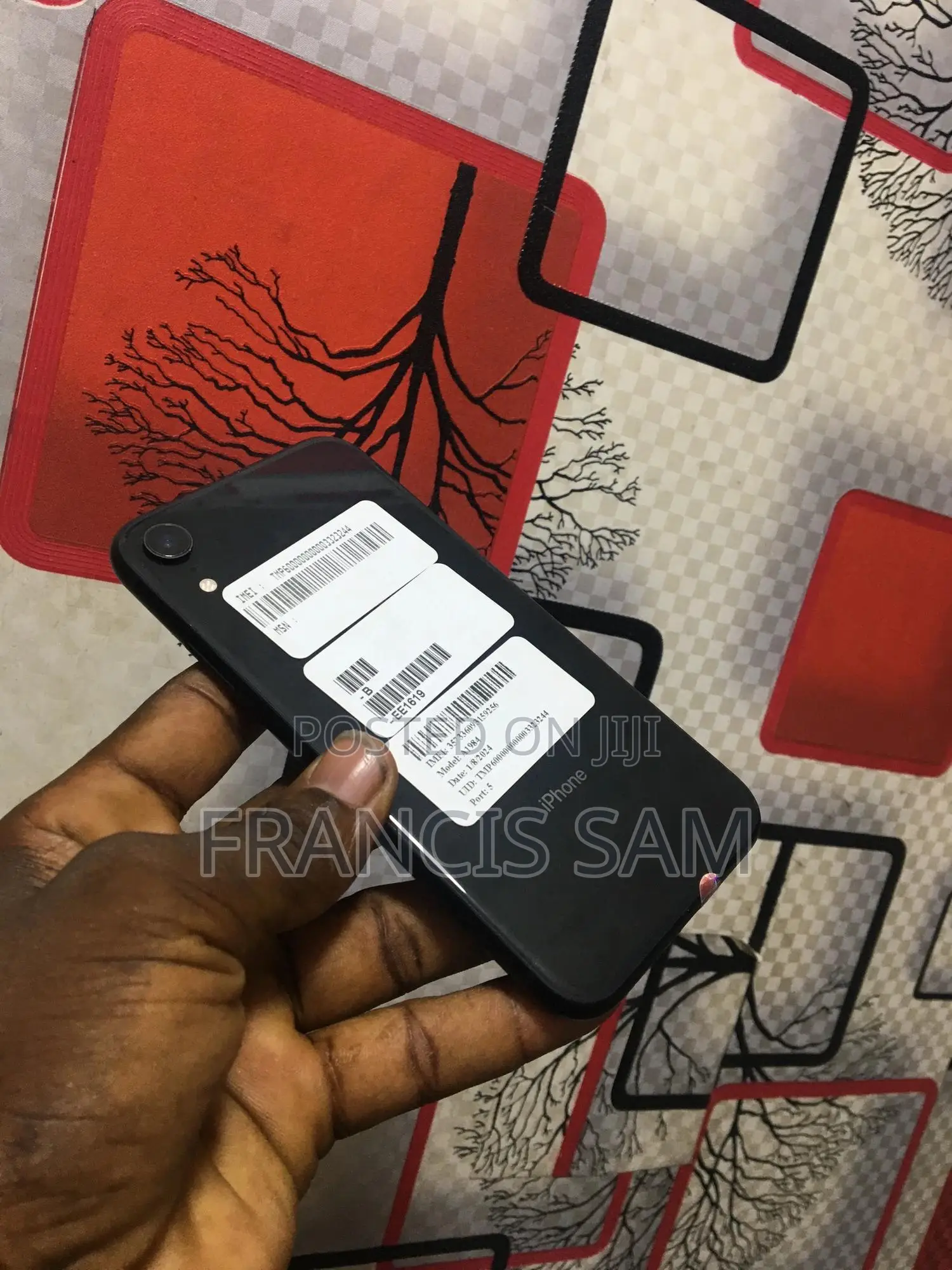 New Apple iPhone XR 64 GB Black