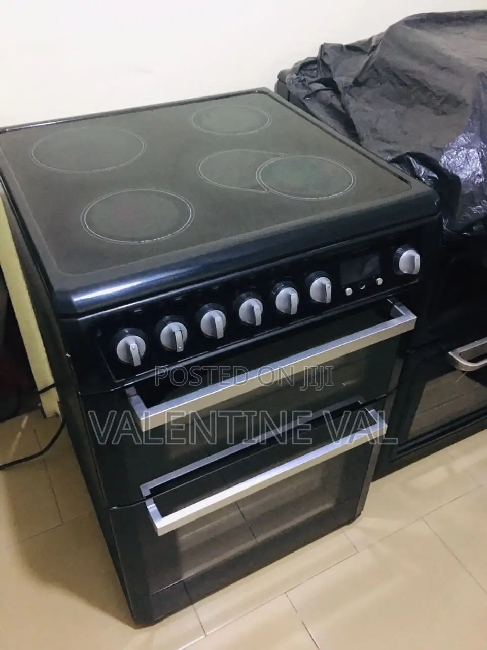 Hotpoint Electric Cooker With 4 Knobs