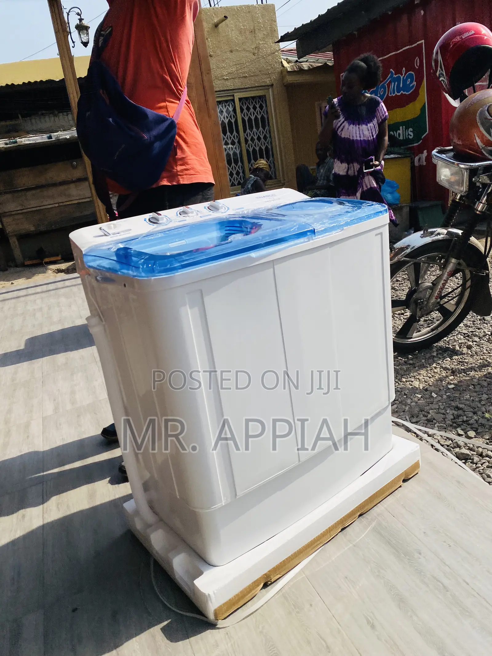 Twin Tub Electric Nasco Semi-Automatic Washing Machine.