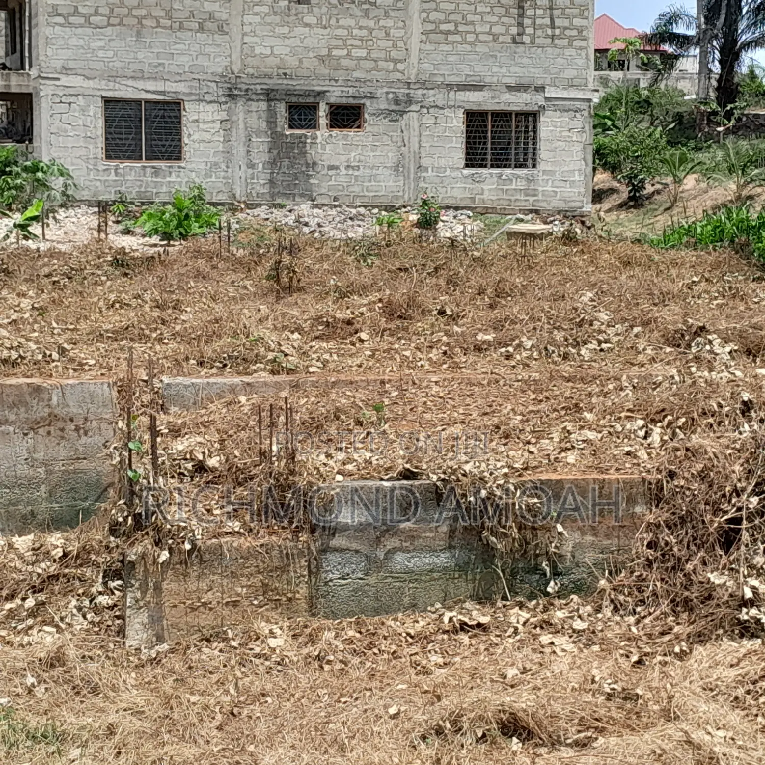 Plot With 3bedrooms Footings for Sale at Race Course Down