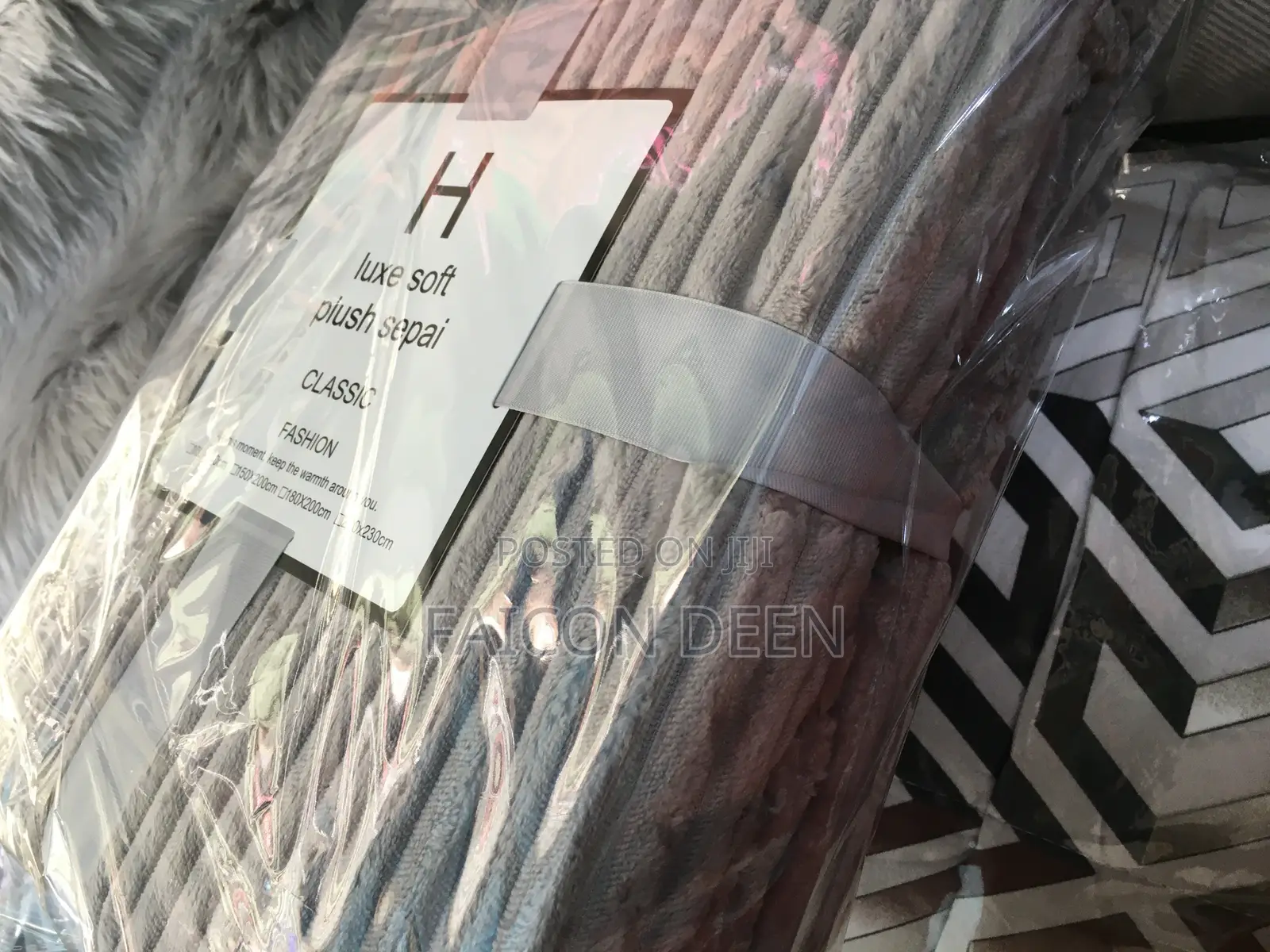 Comfy,Soft Luxurious Throw Blankets