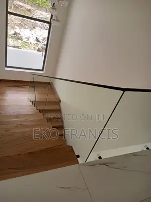 Staircase Glass Work
