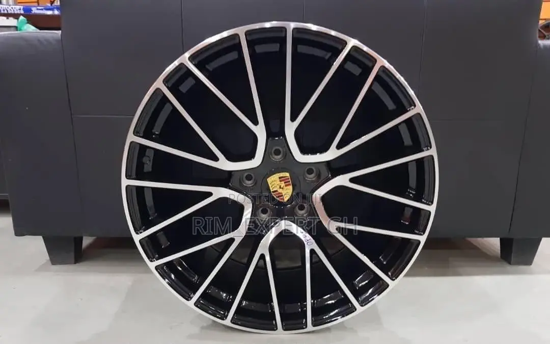 Original Porsche Rim 21 Black and Silver