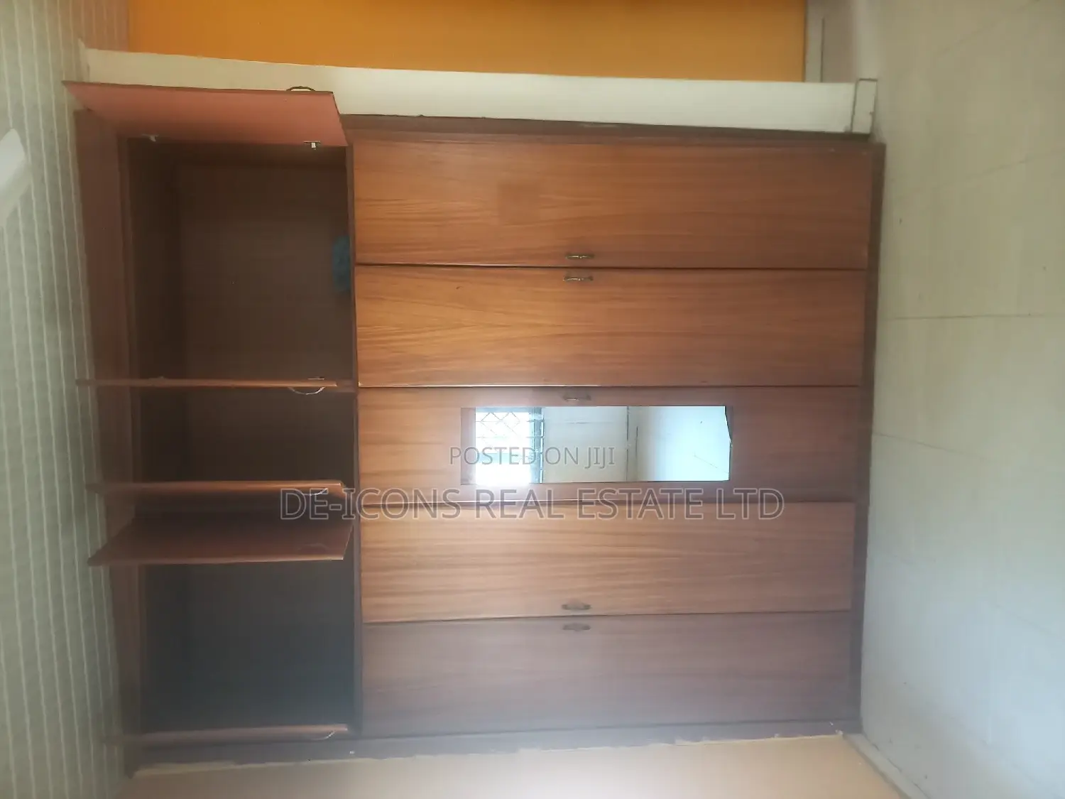 3bdrm Bungalow in De-Icons Real Estate, Ga South Municipal for rent