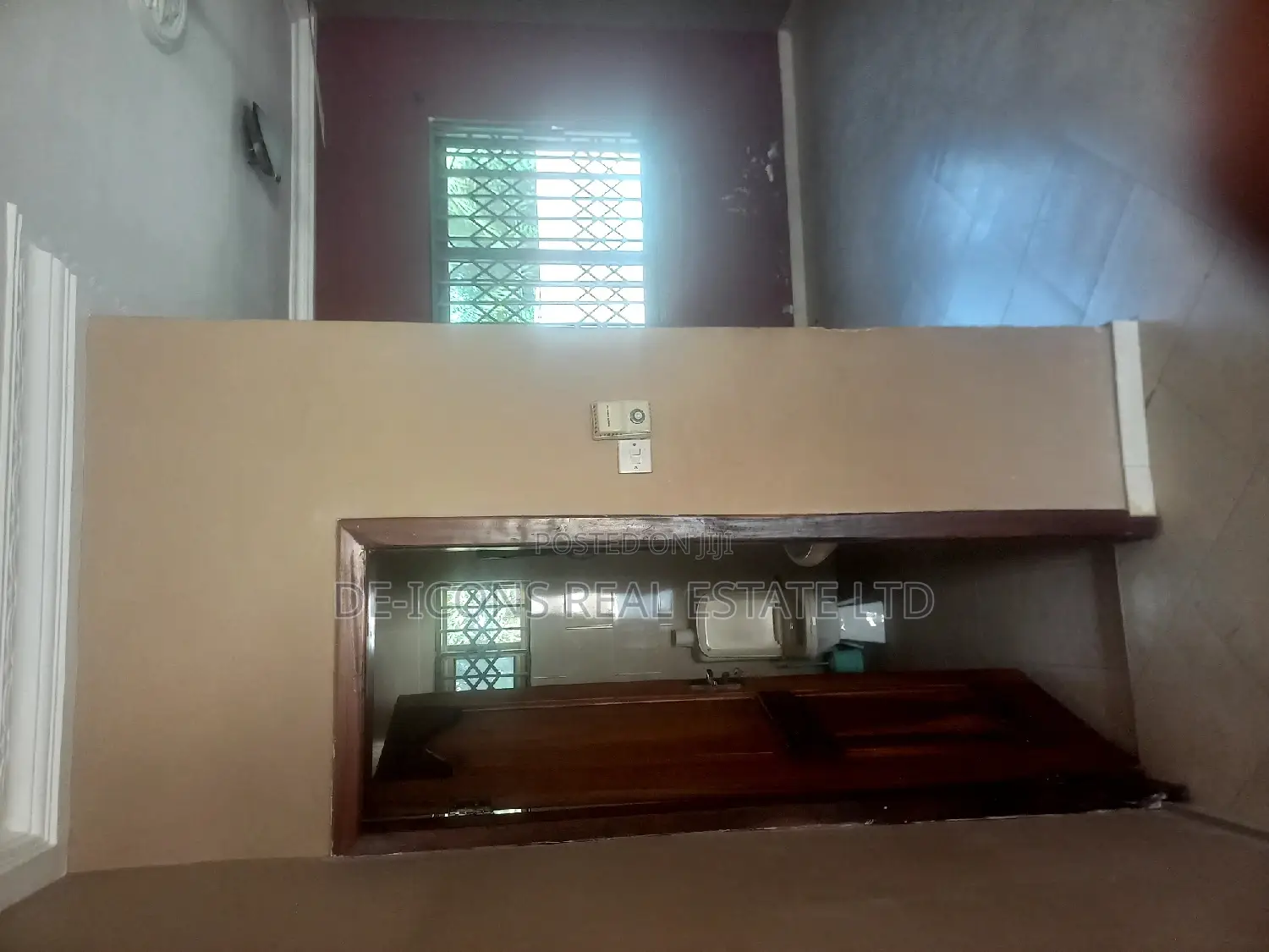 3bdrm Bungalow in De-Icons Real Estate, Ga South Municipal for rent