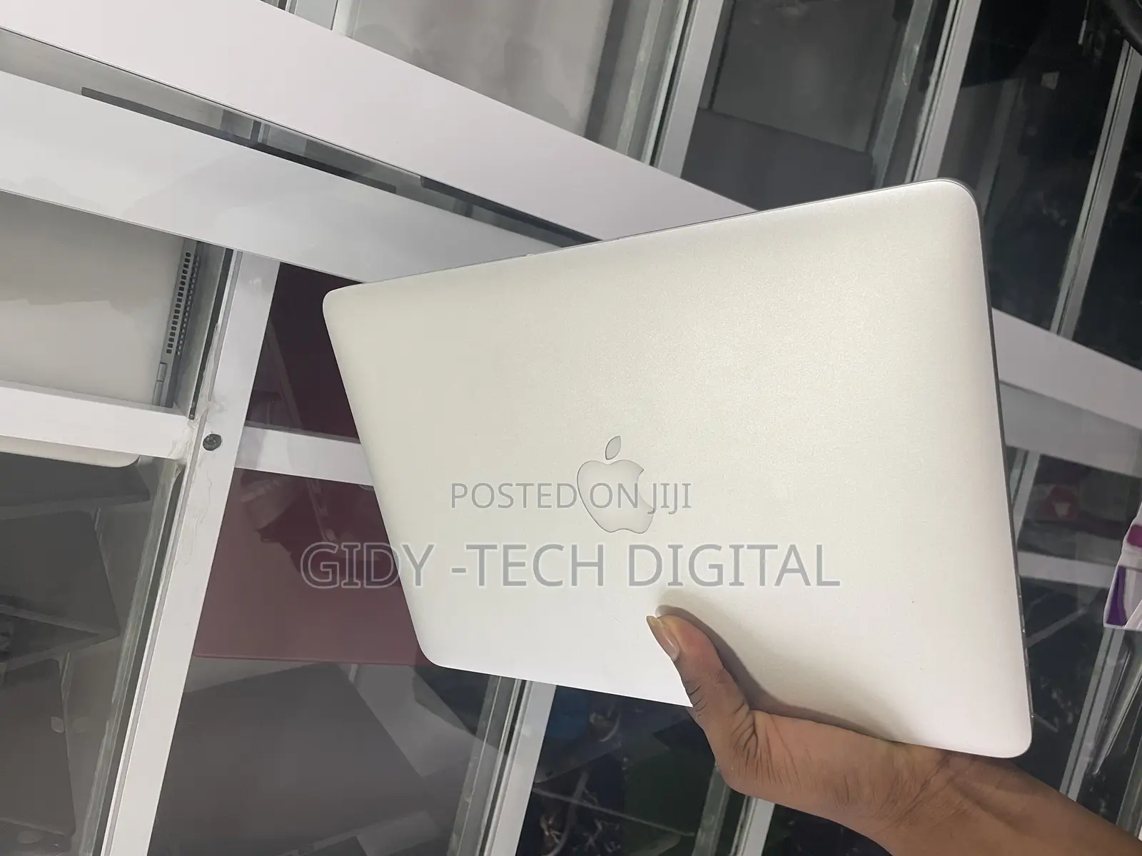 Laptop Apple MacBook Pro 8GB Intel Core I5 SSD 128GB