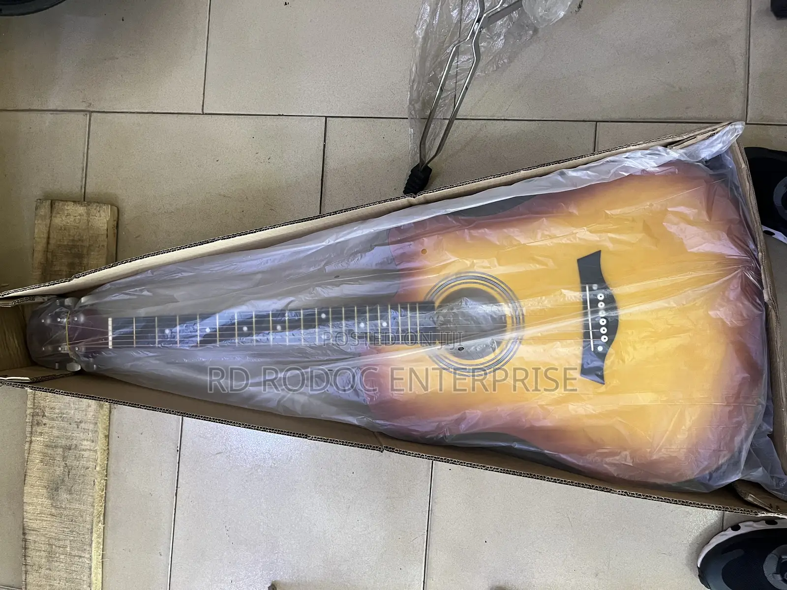 Semi Acoustic Guitar