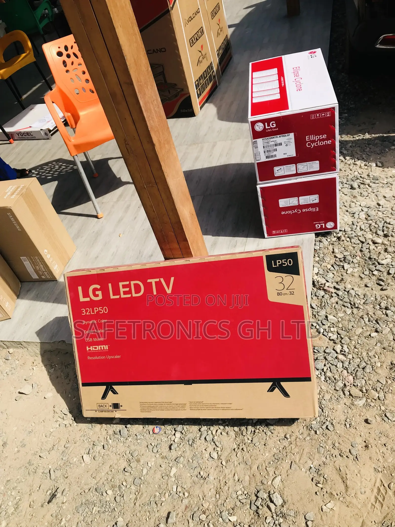LP50 LG Glossy Smart Electric 32 Inches Black Led Tv