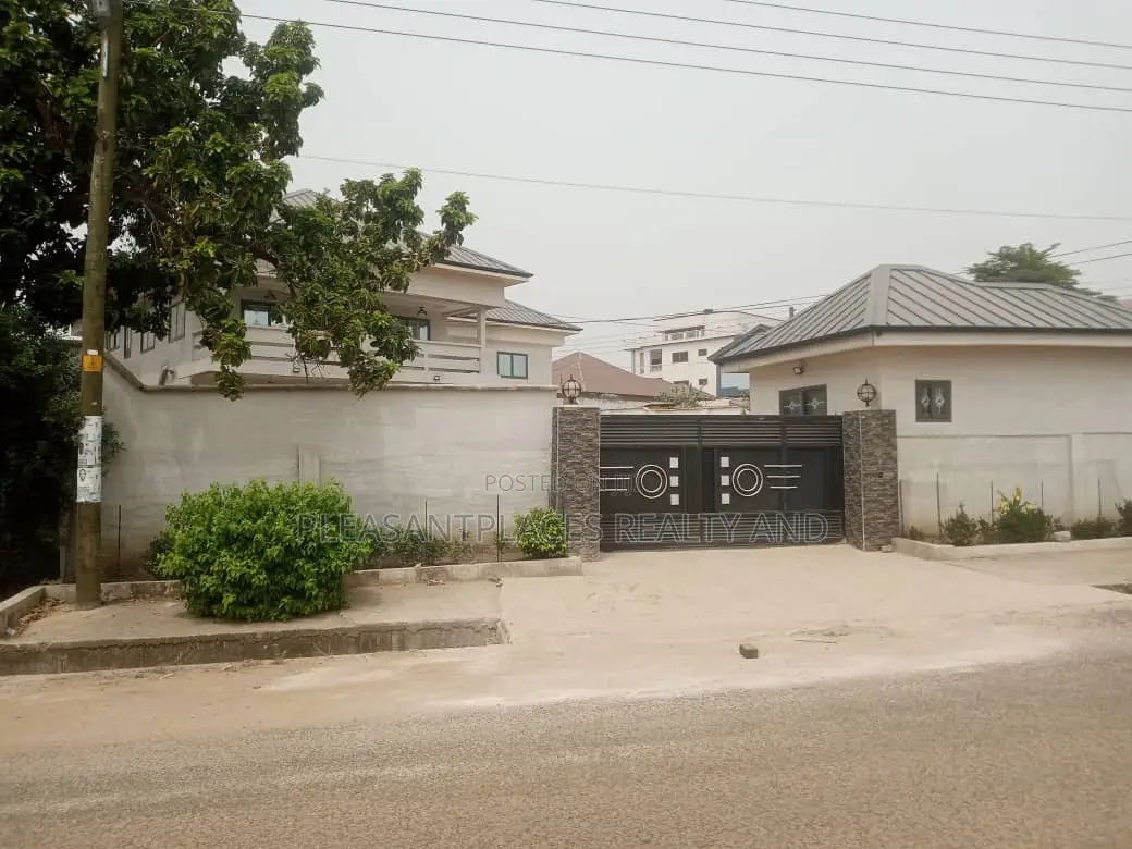 7bdrm Duplex in Pleasantplaces, Achimota for rent