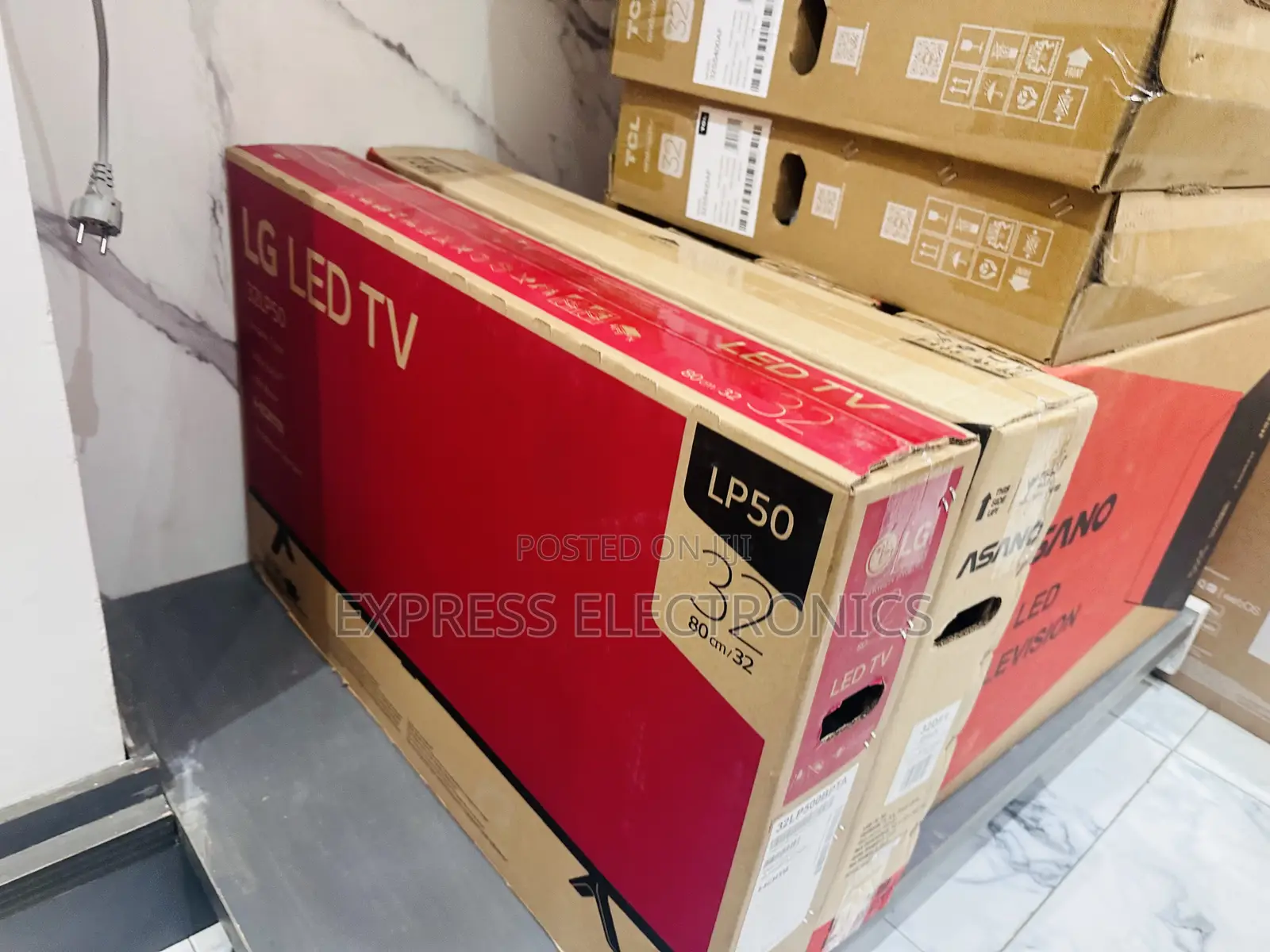 Grab a Deal on Satellite LG Tv 32”LP5000