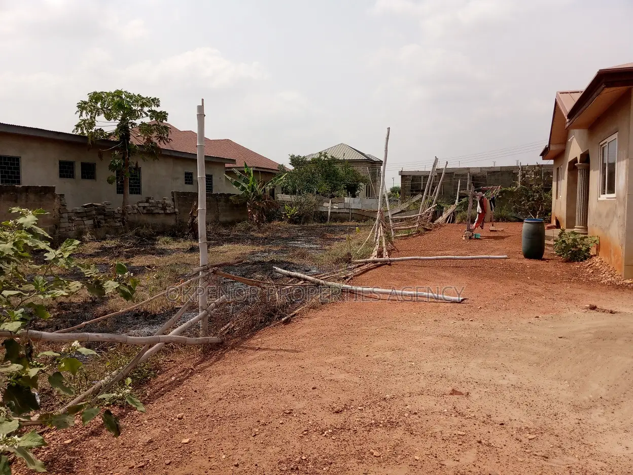 4bdrm House in Afienya, Tema Metropolitan for sale