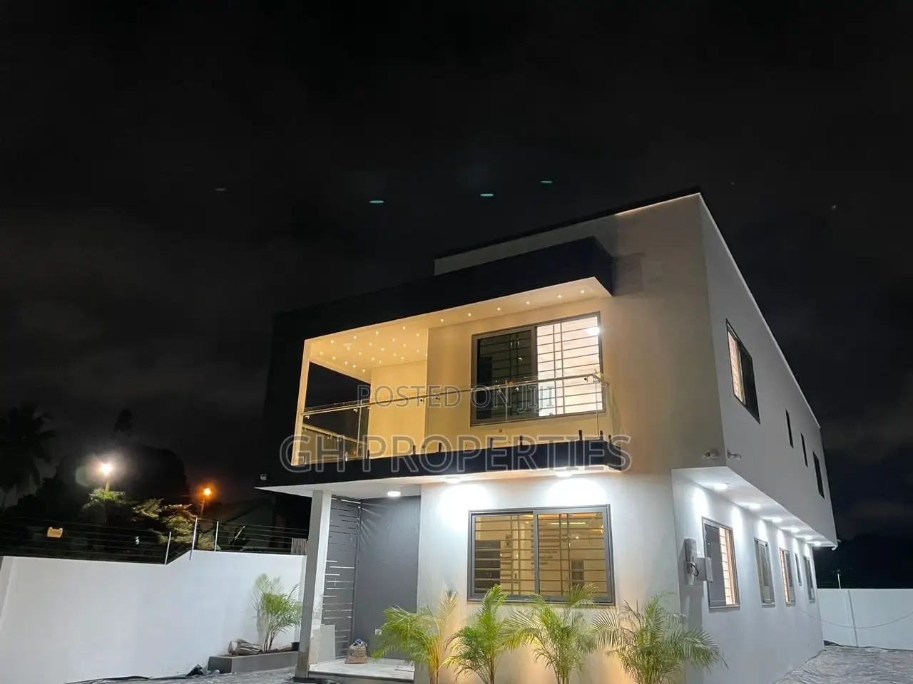 4bdrm Mansion in Ahensan Estate, Kumasi Metropolitan for sale