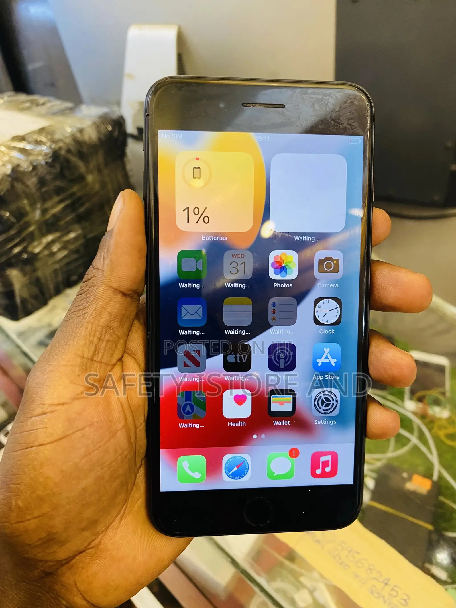 New Apple iPhone 7 Plus 32 GB Black