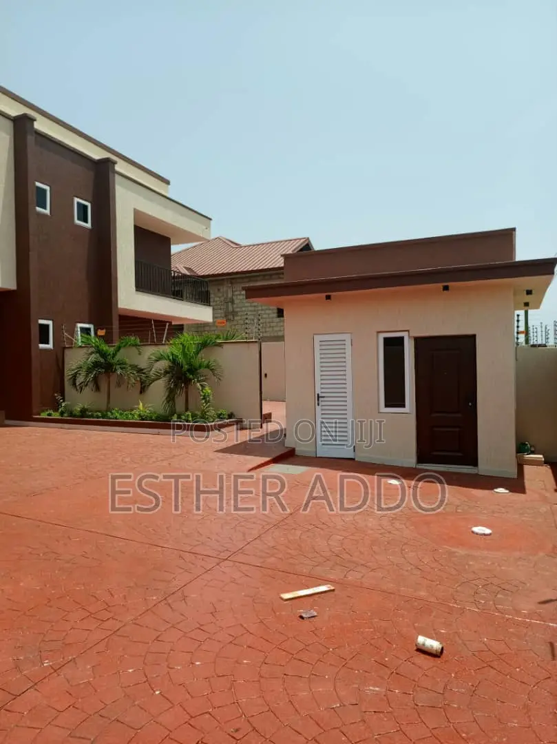 3bdrm Duplex in Spintex for rent