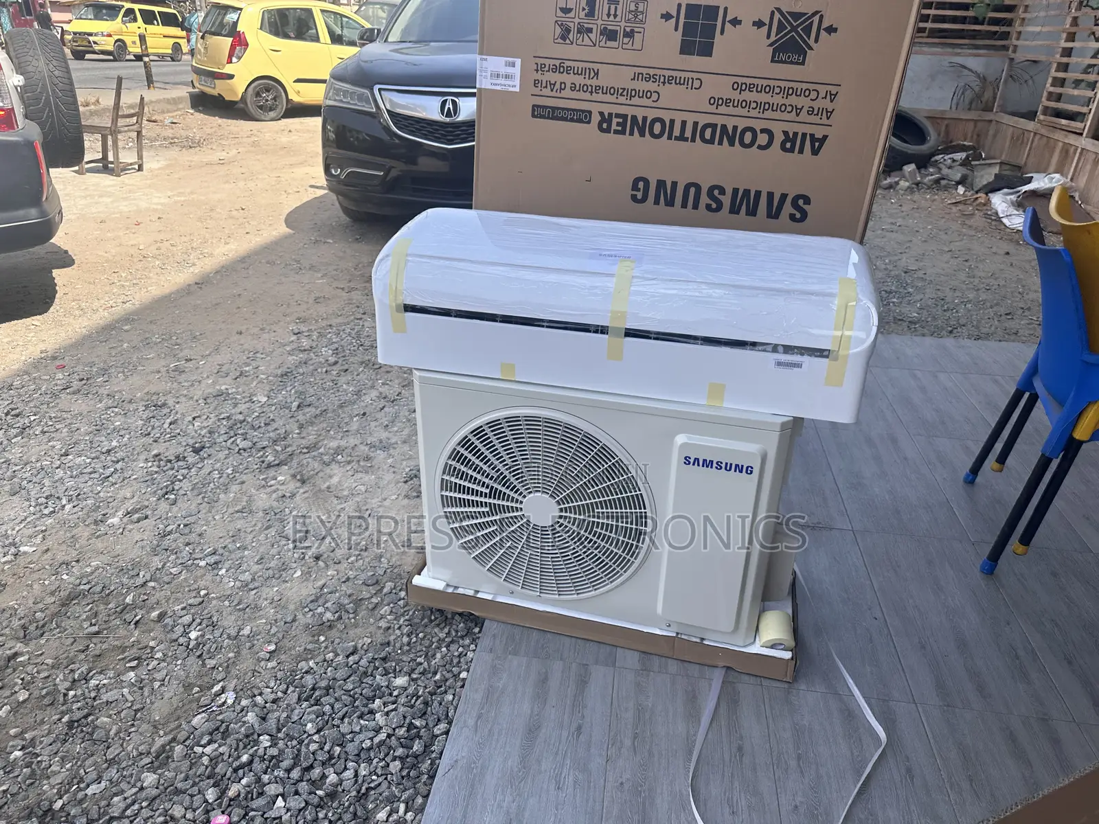 Less Expensive Samsung Split R410 Gas 2hp
