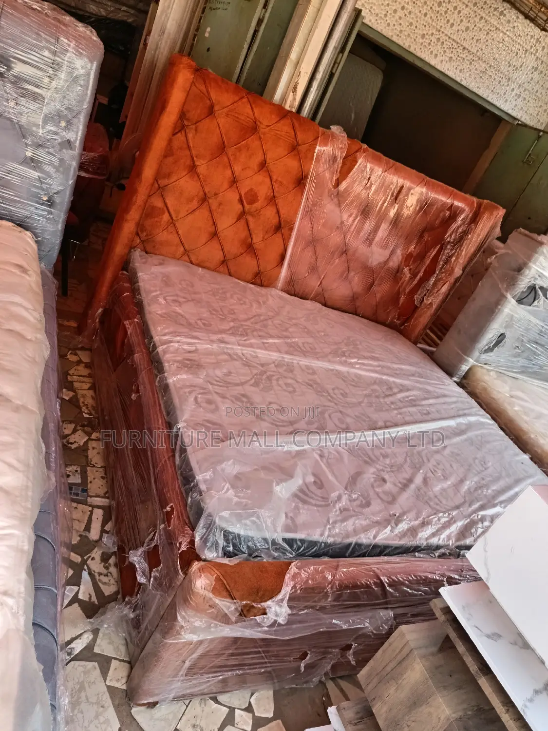 FURNITURE MALL COMPANY Queen Bed With Mattress  Freee
