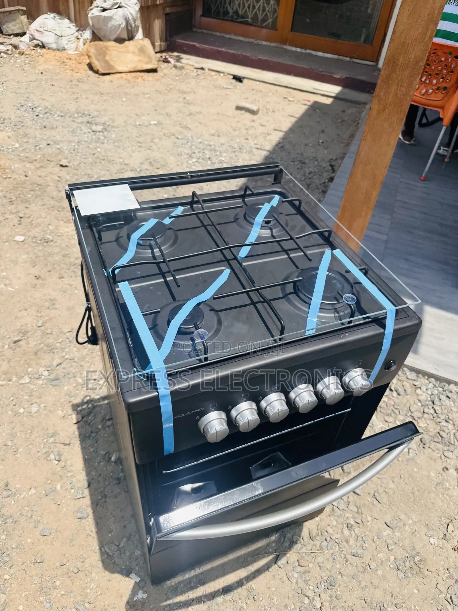 Perfect Sleek Black Volcano 4burner Gas Cooker Oven