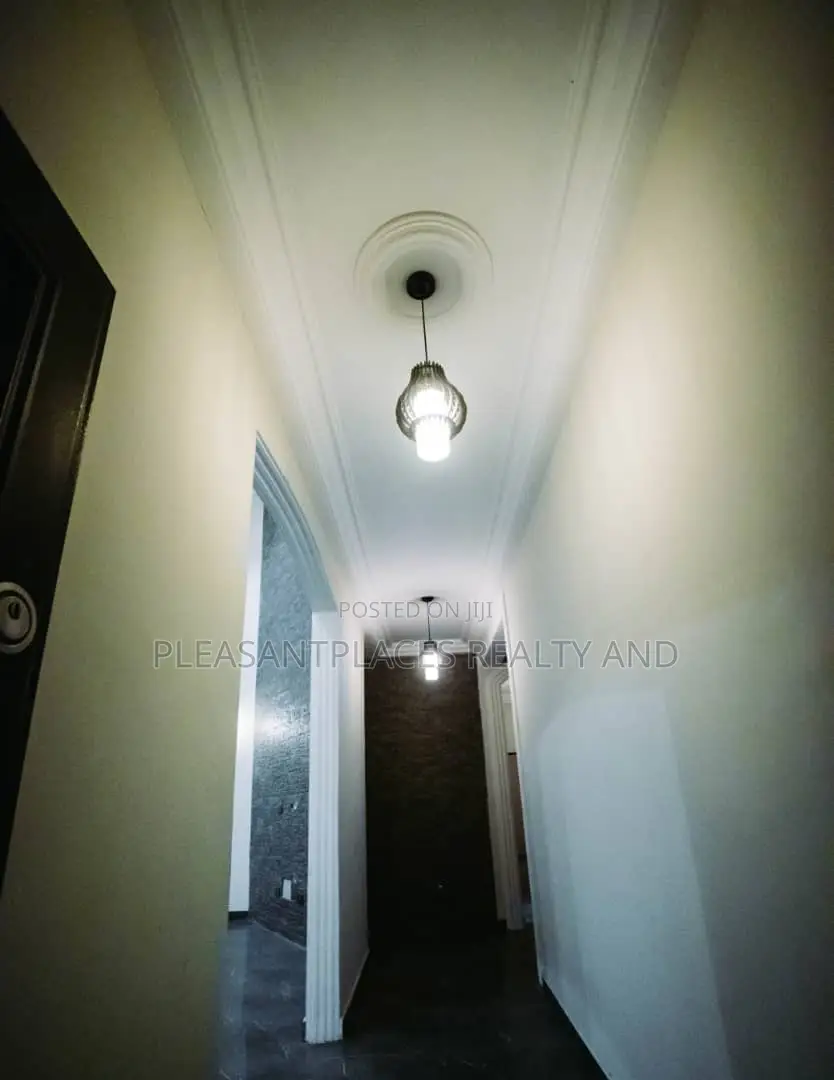 4bdrm Duplex in Pleasantplaces, Accra Metropolitan for sale