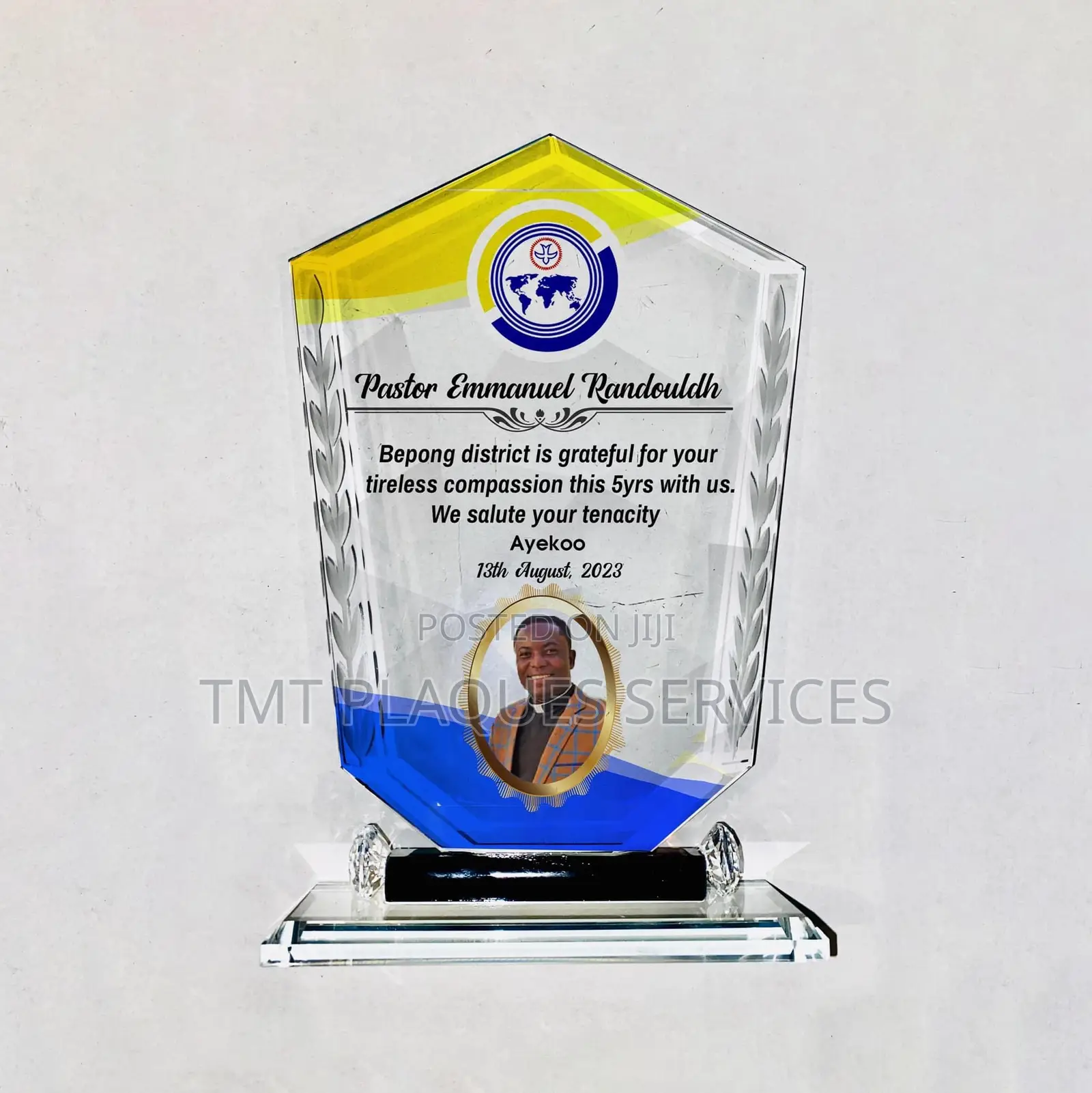 Round Crystal Award Plaque