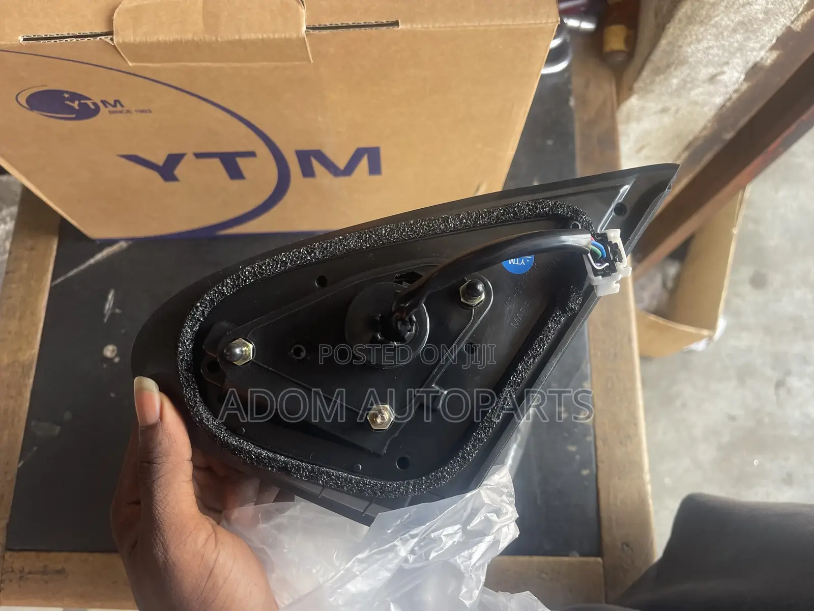 Mitsubishi Montero Pajero Driving Mirror 2019 2020 2021 2022